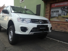 Mitsubishi L200 montážní deska